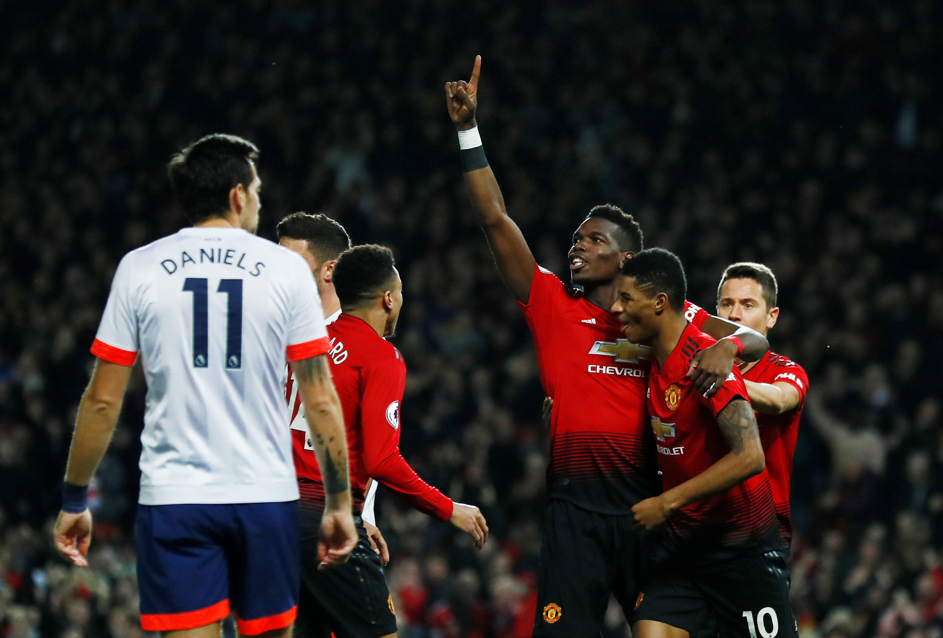 也再次暴露 也再次暴露